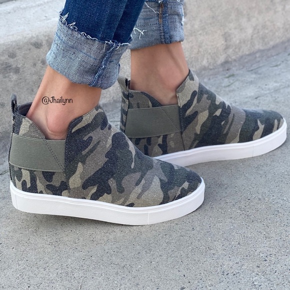 Camo Hidden wedge slip on sneaker - Picture 9 of 11